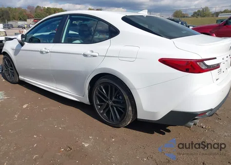 2025 Toyota Camry Se из США, поврежденный, VIN 4T1DAACK2SU159689